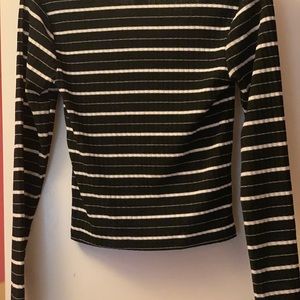 Crop Top long sleeve shirt worn once